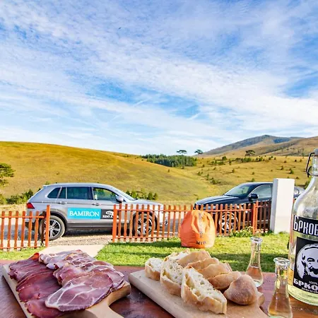 Brvnara Mir Alpehytte Zlatibor